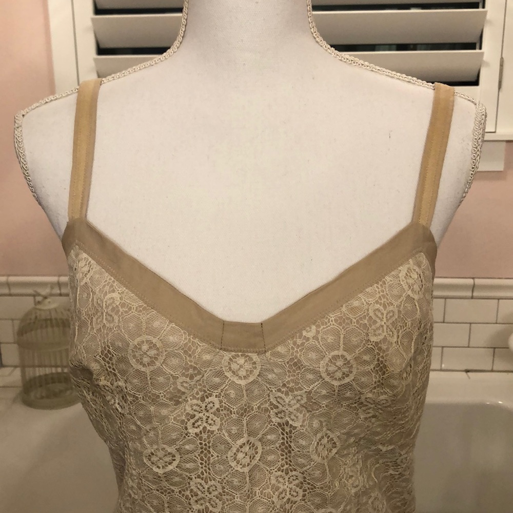 Ellie Tahari cream lace with khaki trim camisole top Size Lg